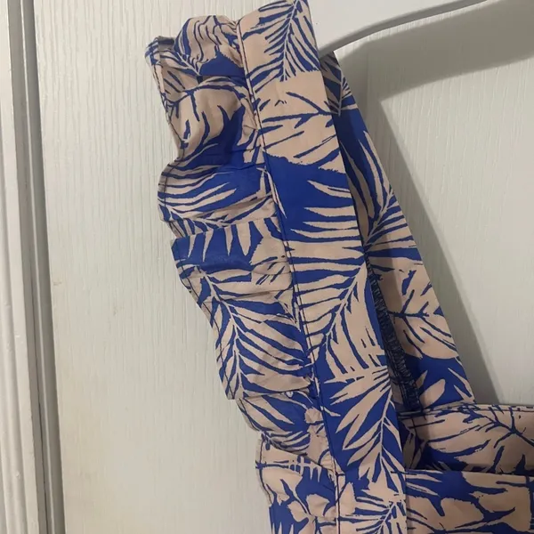 Will not take lessNWOT Anthropologie By Together Blue and Pink Leaf Print Blouse - Image 2