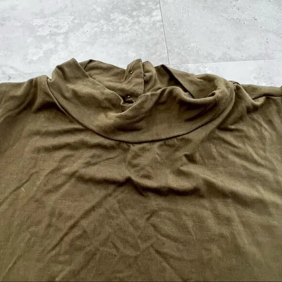 Anthropologie Sunday in Brooklyn Tank Size Small‎ S Olive Mock Neck Ruffle Hem - Image 2