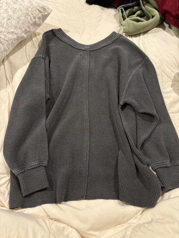Aerie Wonder Textured V-Neck Sweatshirt - Image 4