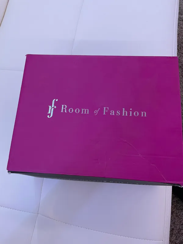 Rose gold women’s 7.5 high heels - Image 5