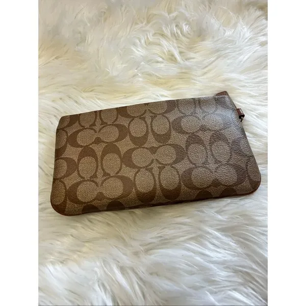 Coach Large Wristlet Clutch Top Zip Brown $125 signature C used - Image 6