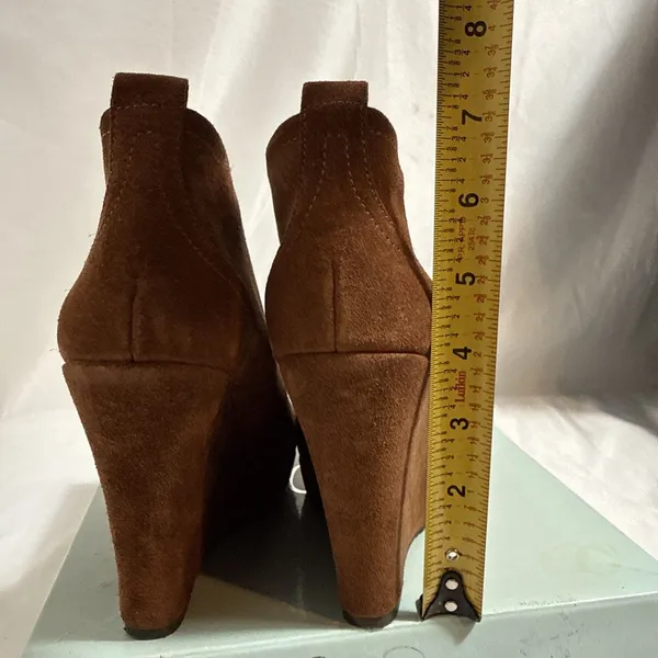 Jessica Simpson JS Catcher Ankle Boots Womens 6.5M Bourbon Oiled Sued 4” Wedge - Image 6