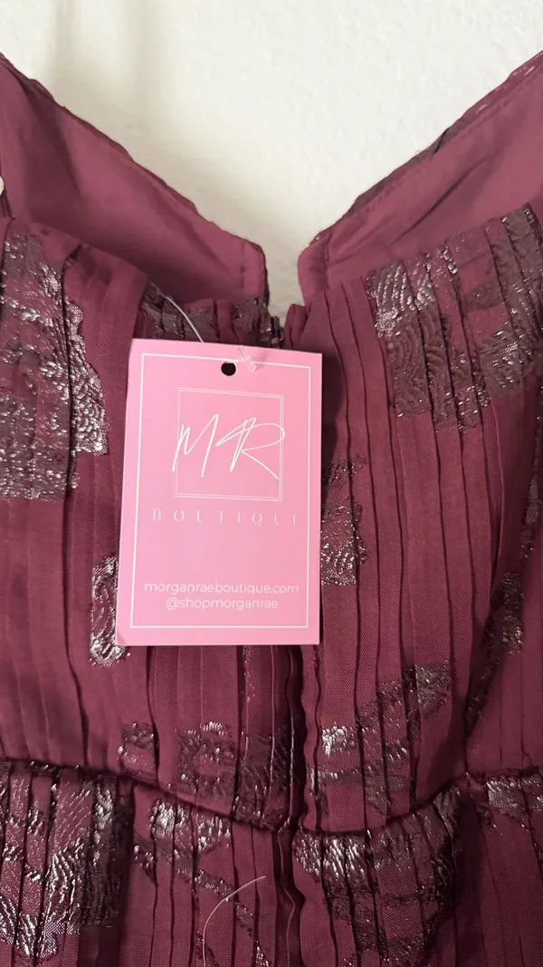 Courtesy Burgundy Metallic Floral Tiered Midi Dress – Size - Image 4