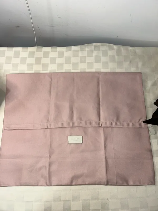 Dagne Dover, Radley London and Gucci Drawstring Dust Bag Bundle - Image 7