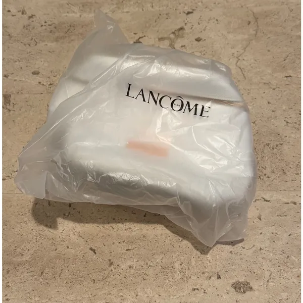 NEW Lancôme White Vanity Cosmetic Travel Case Makeup Pouch Rose Gold Zip - Image 4