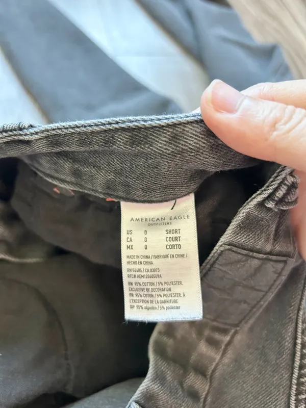 American Eagle Women's High Rise Curvy Mom Jeans Black Gray Wash Size 0 Short - Image 6