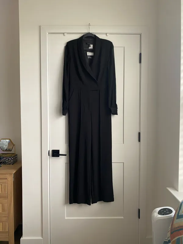 WHBM WHITE HOUSE BLACK MARKET Long Sleeve Sheer Sleeve Jumpsuit NWT SZ 8 - Image 2