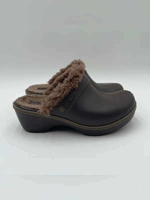 CROCS Cobbler Eva Clogs Heeled Mules Faux Fur Women’s Sz 7 Slip On Casual - Image 4