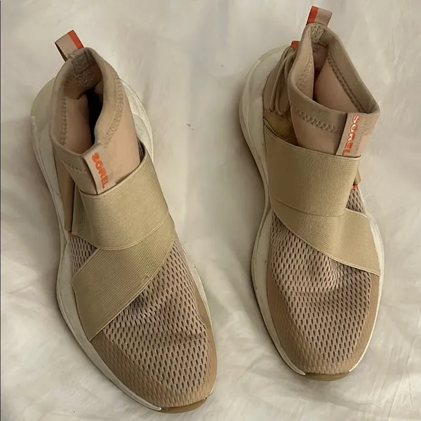 SOREL beige ceramic Explorer Defy Mid Shoe - Women's size 9.5! - Image 7