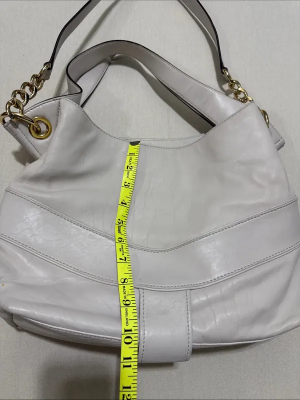 MICHAEL Michael Kors White Leather Shoulder Hobo with Gold Hardware Accents - Image 3