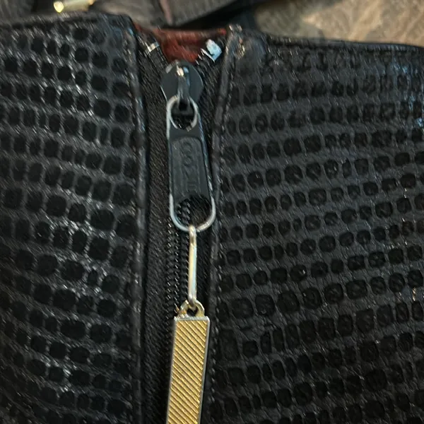 Sondra Roberts Bucket Zip Purse Red‎ Suede Snake Skin Pattern Button Closure - Image 8