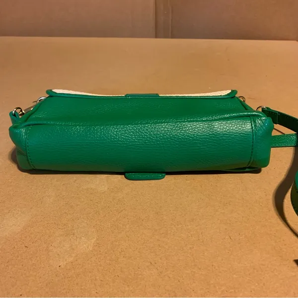 Divina Firenze Emerald Green Leather And Cream Rattan Crossbody Bag - Image 12