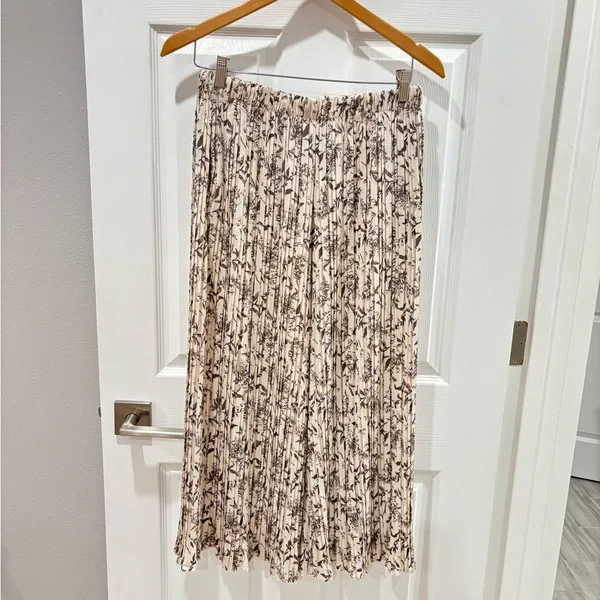 Stitch Fix Cream Alice Blue Pleated Palazzo Pants‎ taupe and cream color size M - Image 11