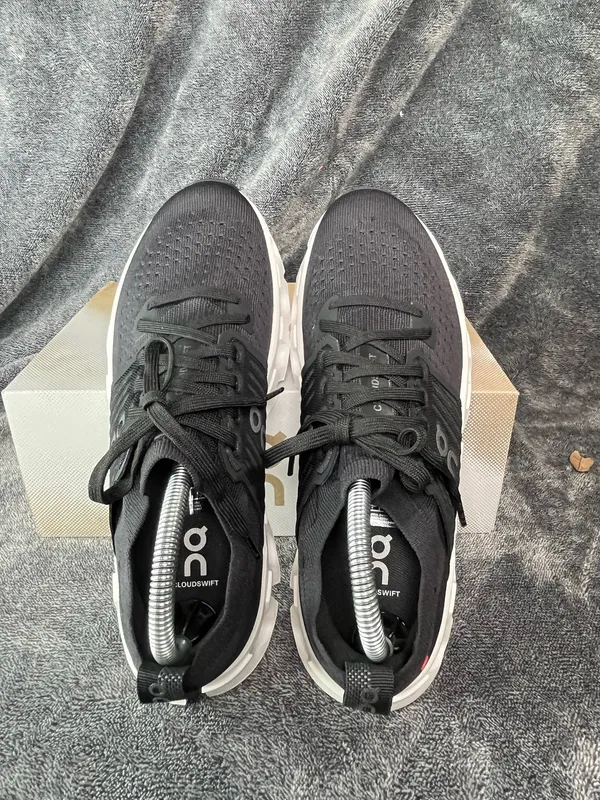 On Cloudswift 4 Black White Women’s 9.5 Running Shoes Sneakers New⁠ - Image 3