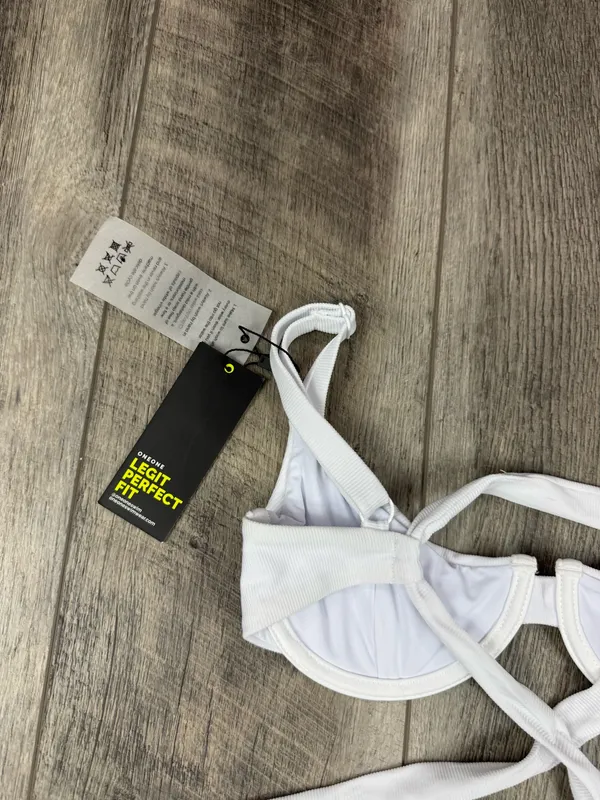 ONEONE White Bikini Set - Image 9