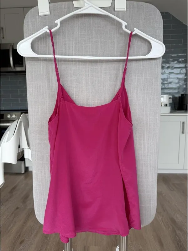 Aritzia Pink Silk Cami Top XXS - Image 3