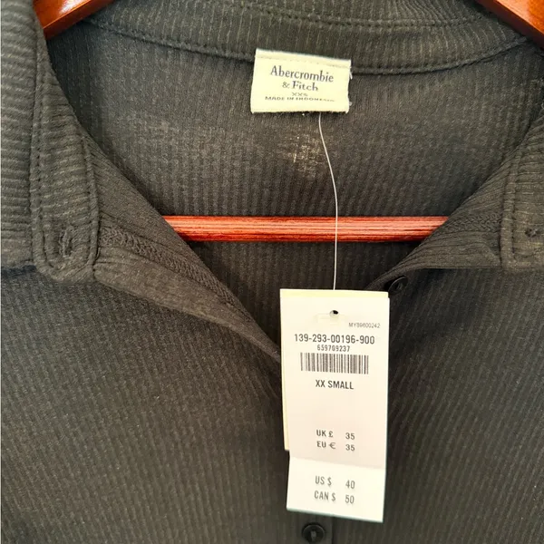 Abercrombie & Fitch Black Button-Down Shirt - Image 3