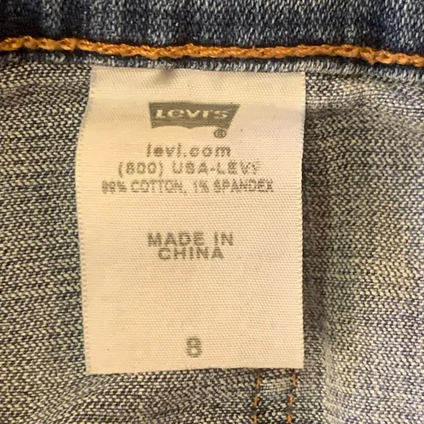 Levi’s 515 shorts size 8 Light blue wash some stretch detailed front pockets - Image 3