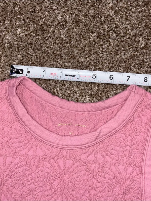 Pink Rose Textured Tank Top Women's S/M Pink Sleeveless Top - Image 9