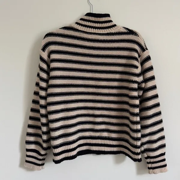 J. CREW Cable-Knit Mock-neck Pullover Sweater Size Small Stripe Jewel Buttons - Image 8