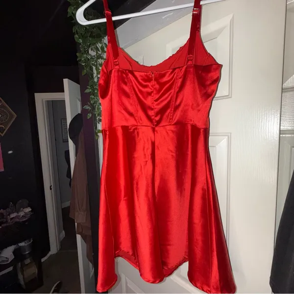 Sky to Moon - NWOT Red Satin Chemise Dress - Size Large - Image 8