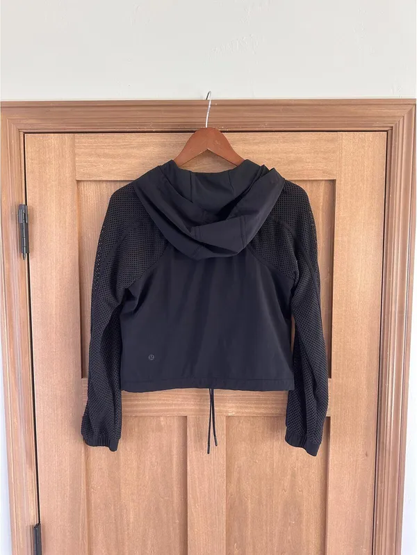Lululemon Catch a Breeze Hooded Pullover Mesh Sleeves Black Women’s XS LW3BYWS - Image 6