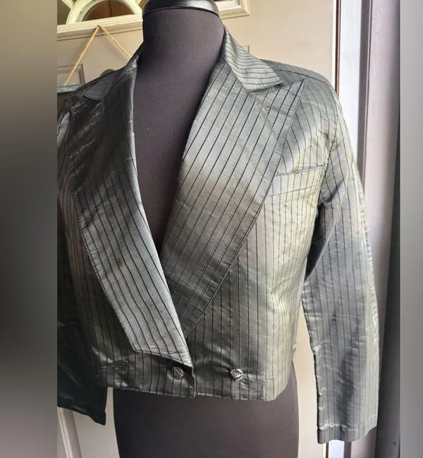 Vintage Cassidy silk pinstripe cropped button bolero jacket, size 6 - Image 3
