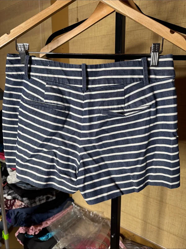 LOFT Riviera Shorts Navy White Stripe Tailored Stretch Shorts Size 2 Coastal - Image 6