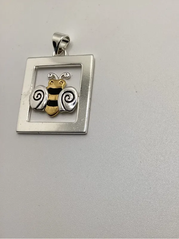 Best mixed metal artisan Bee charm. 1”x1”. - Image 8