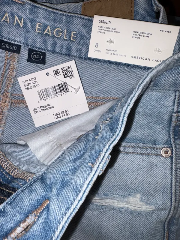 American Eagle Curvy Mom Jeans - Image 4