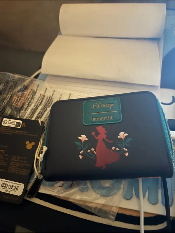 Disney Snow White Zip Wallet - Blue,‎ Red, Pink - Image 2