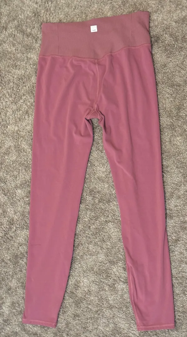 Vuori Leggings - Image 4