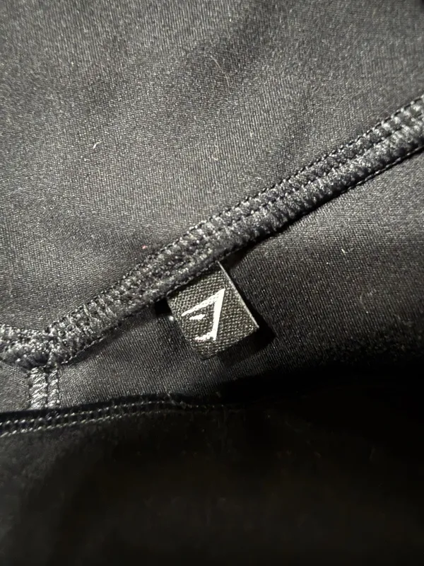 Gymshark Seamless Shorts size small black 2in inseam - Image 7