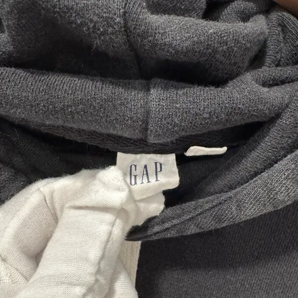 Gap SemiCrop Hooded Sweatshirt Black Size Medium 22x20 (Preowned) - Image 4