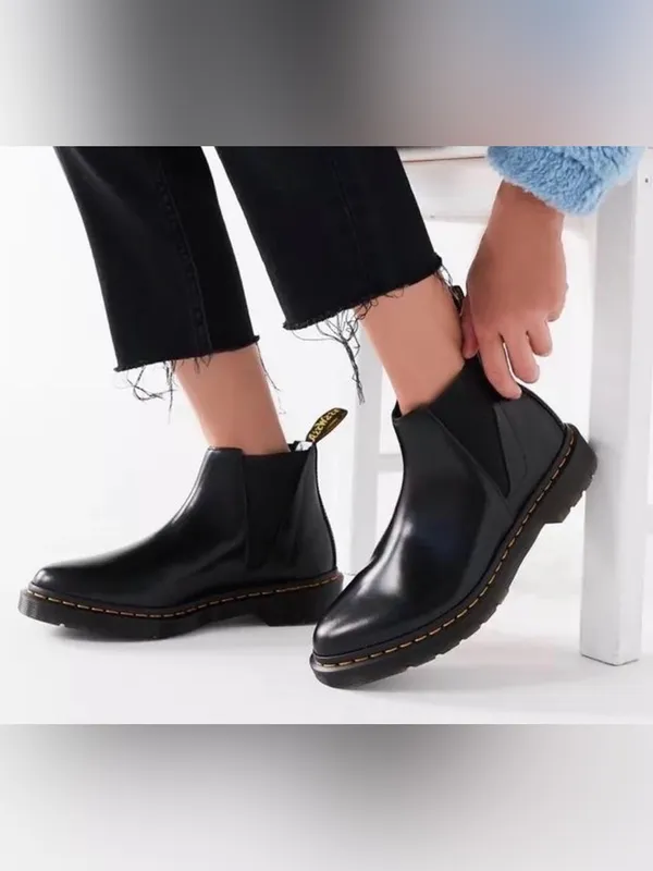 Doc Martens Bianca Boots Ankle Bootie US 7 Patent Leather Biker Grunge Utility - Image 2