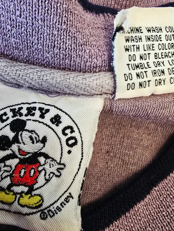 {L} Vintage Disney Mickey Mouse & Co Classic Legend Lavender Sweatshirt - Image 9