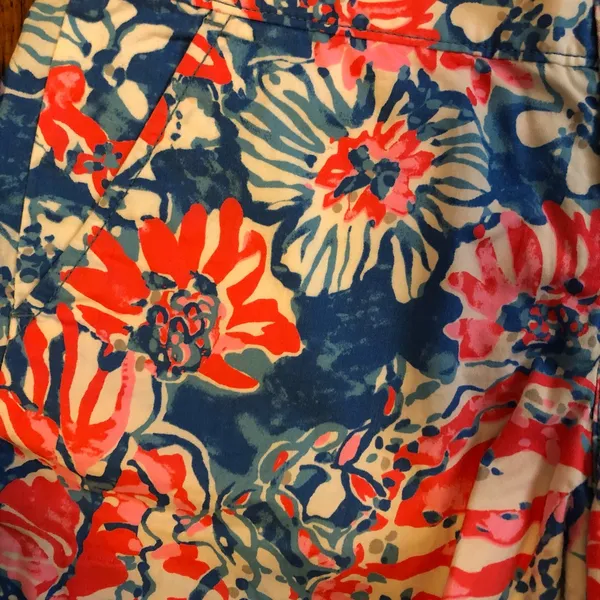 Lilly Pulitzer shorts - Image 4