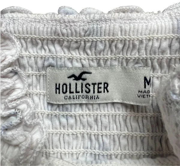 Hollister White Floral Stretchy Crop Top Size Medium - Image 6
