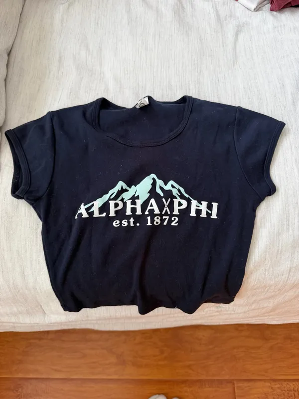 Alpha Phi Cropped Shirt Black - Image 2