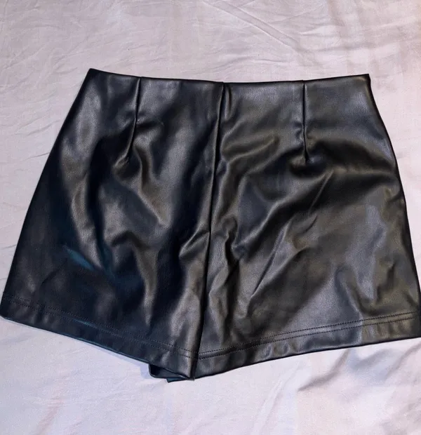 TJ Maxx Leather Skort - Image 3