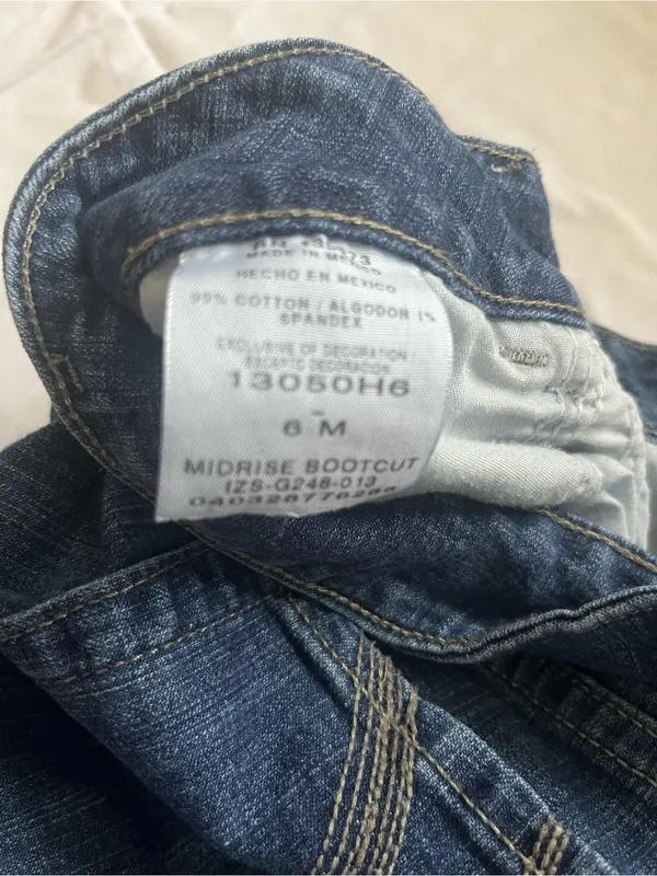 Women’s Dark Blue Straight-Leg Jeans - Image 6