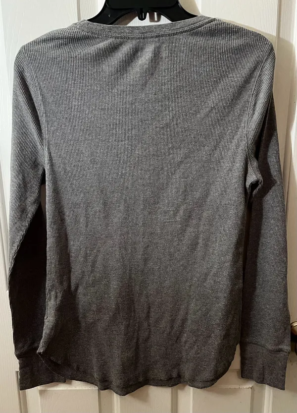 Old Navy Women's Long Sleeve Waffle Knit Graphic T-Shirt Gray Baby It's Cold Out - Image 7