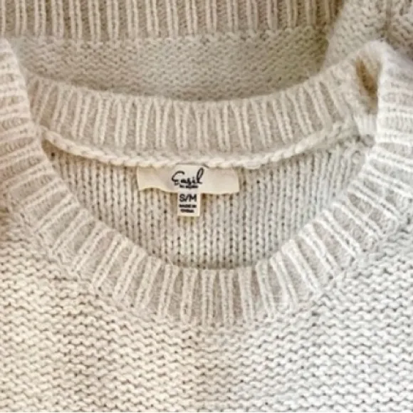 Easel Cream Pearl Cutout Sleeve Fuzzy Knit Sweater S/M - Image 10