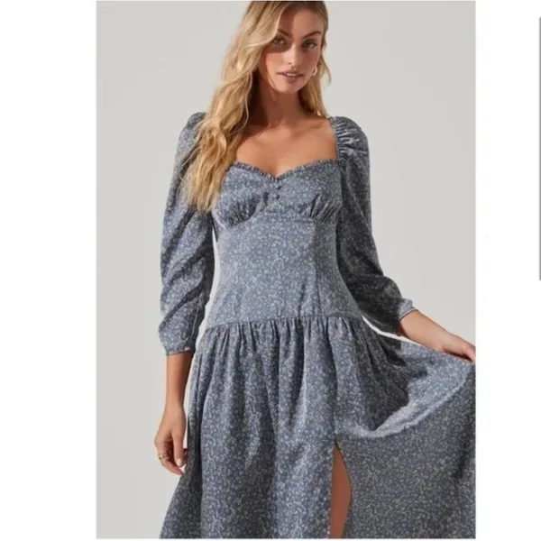 ASTR Puff Sleeve Sweetheart Neck Boho Satin Dress Blue Floral Size Small NWT - Image 4