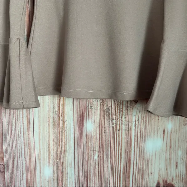 Madison & Berkeley Mauve Pink Off Shoulder Bell Sleeve Stretch Long Sleeve Top S - Image 3