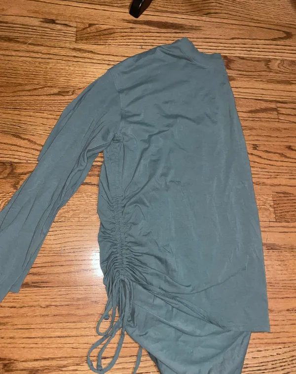 ⚠️SOLD⚠️Long Sleeve Top Size 12 - Image 4