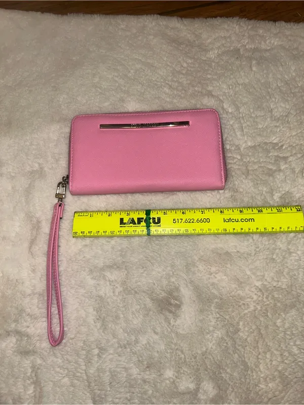 Steve Madden Wallet bubble gum Pink silver Zipper wallet Wristlet cardholder - Image 9