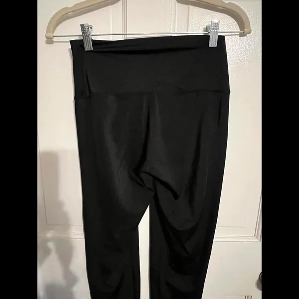 Aerie Black Leggings size Medium - Image 3