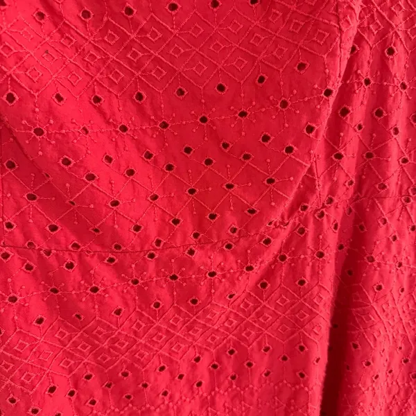 Old Navy Red Embroidered Eyelet Dress Size XL with pockets - Image 2