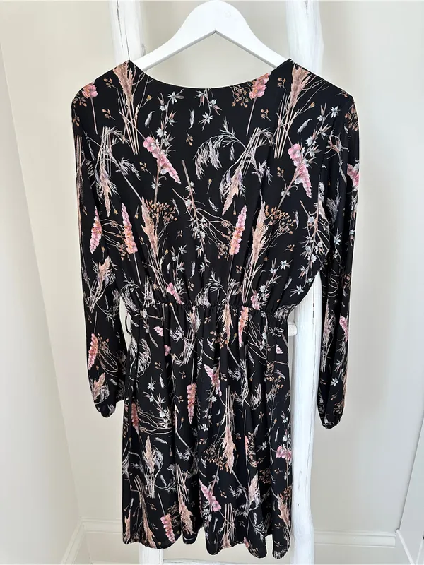 Erika Lang Nordstrom Women's Black Surplice Floral Dress Size Large - Image 4